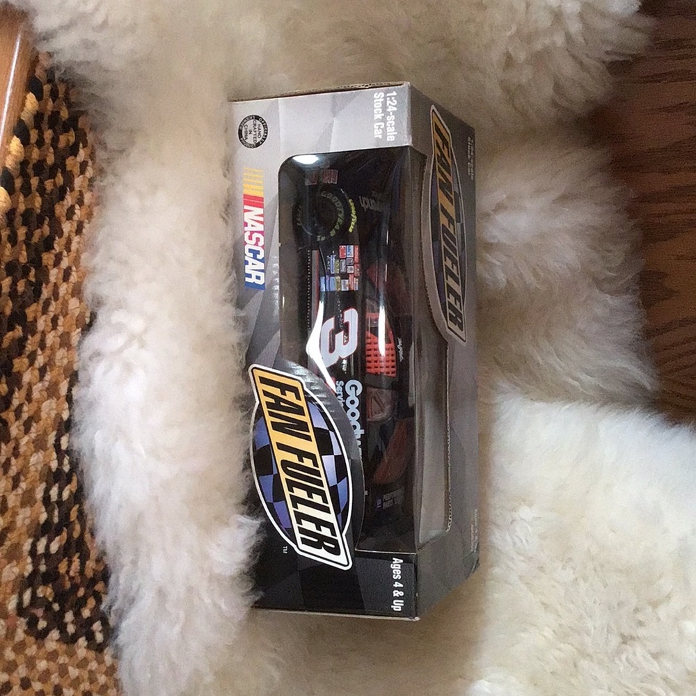 Dale Earnhardt #3 1:24 race car